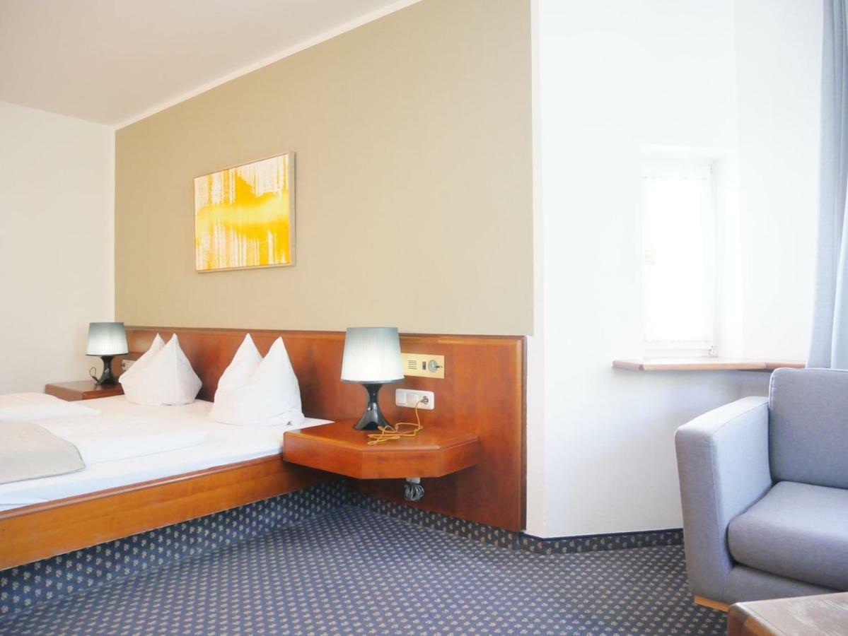 Stadthaus Valentin Altotting Ngoại thất bức ảnh